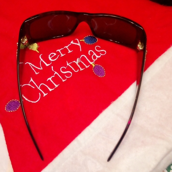 Prada Sunglasses - Picture 7 of 11